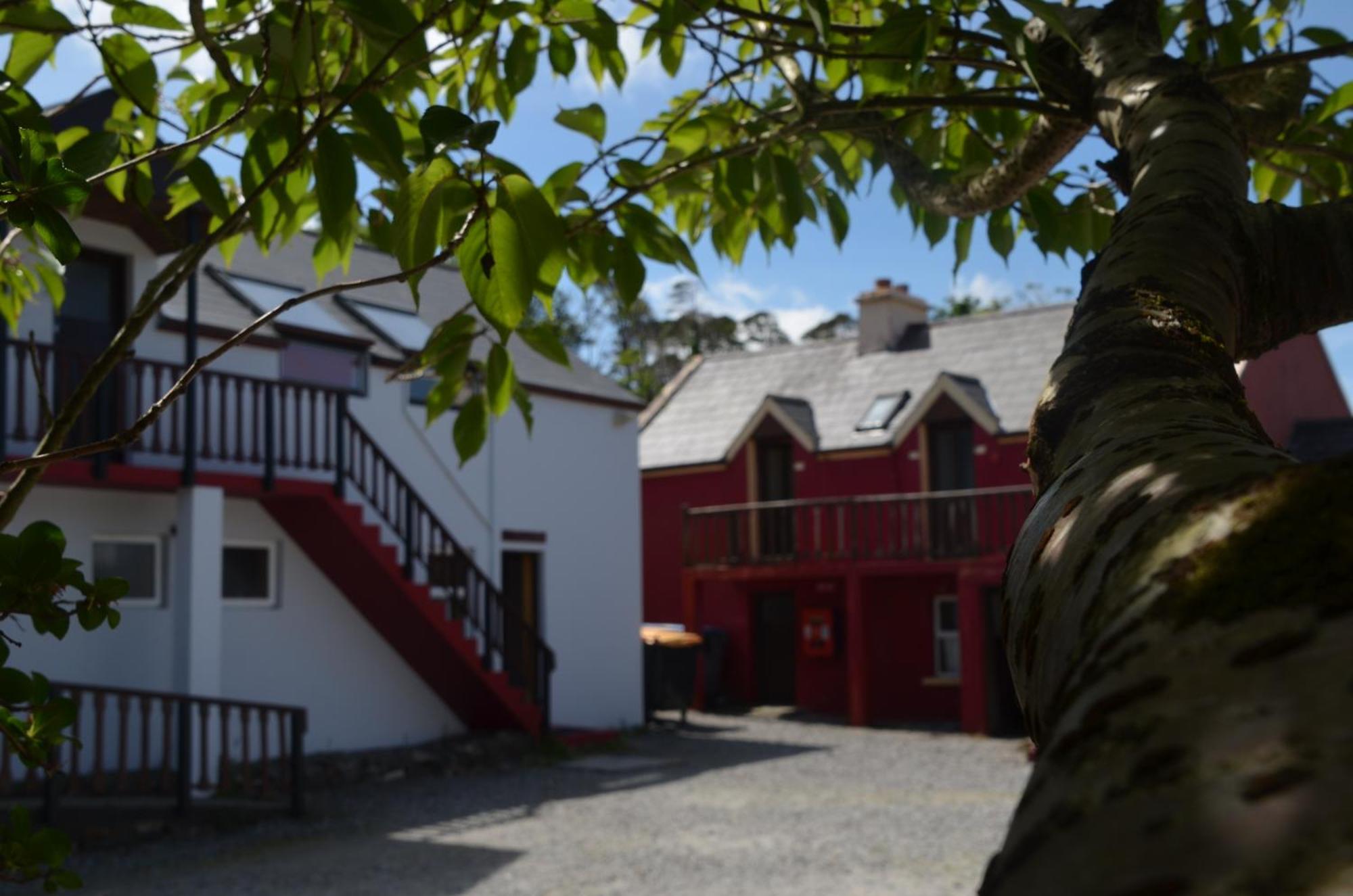 The Connemara Hostel - Sleepzone Leenaun Dış mekan fotoğraf